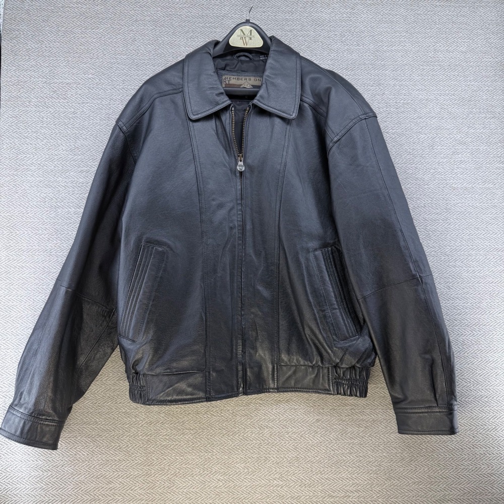 Members Only Bomber Jacket Size M Black Leather Vintage Zip Up Outerwear